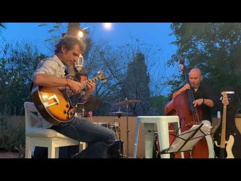 Uri Bracha Trio Dont get around much any more