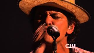 [HD] Bruno Mars - Gorilla @ iHeartRadio Music Festival 2013