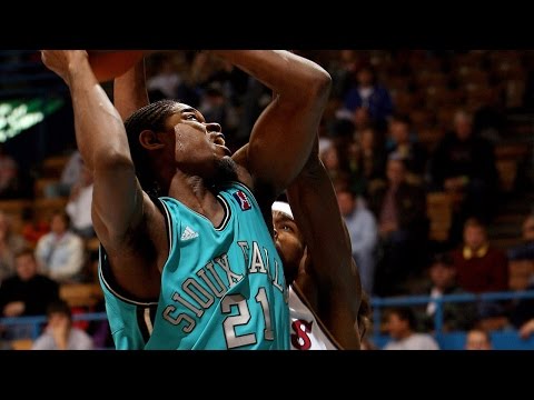 NBA D-League Showcase Flashback: Amir Johnson (2007)