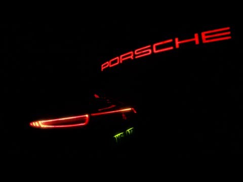 New Porsche 911 Carrera 4 - Two impressive red lines (full version)