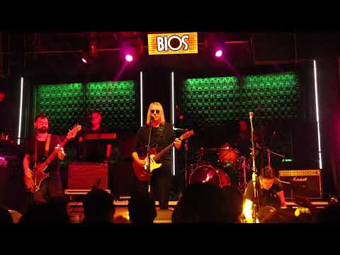 Bulutsuzluk Özlemi-Evet Evet (Canlı Performans)
