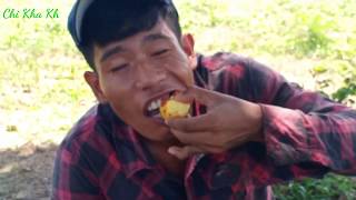 eat mangoes in forest so delicious