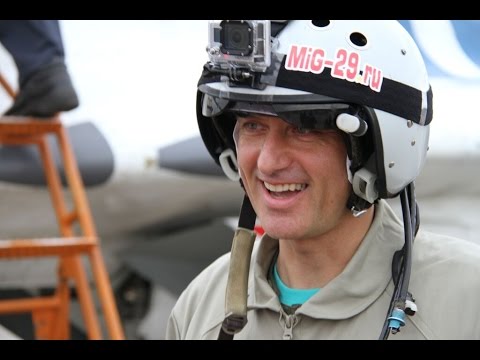Happy tourist from Netherlands fly to "Edge of Space" in russian MIG-29! September 2015.