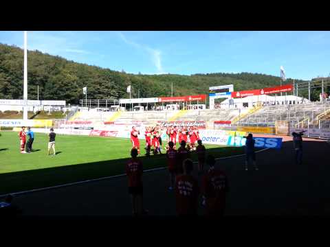 Sportfreunde Siegen 1:0 SC Fotuna Köln feiern mit der Mannschaft