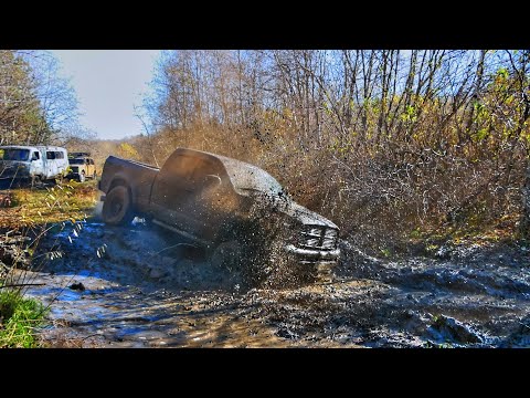 Реальная проходимость Dodge Ram на 37-х колёсах по грязи!