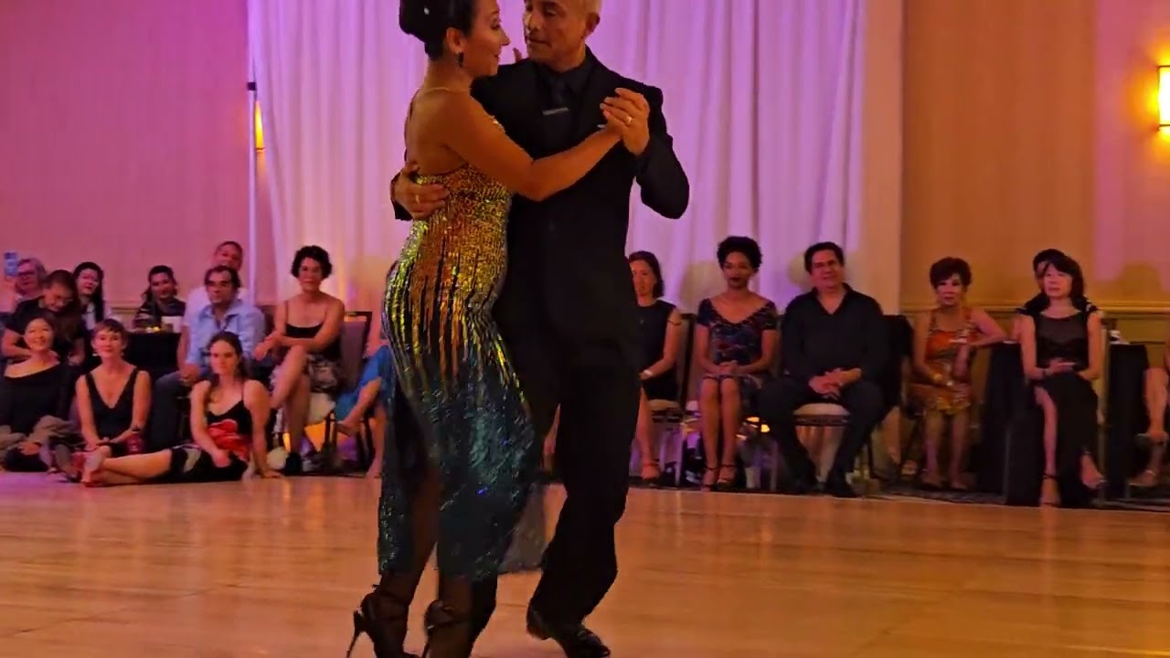 Maximiliano Alvarado Olaguibel and Paloma Berrios Rodriguez at Bay Tango festival (4 of 4)