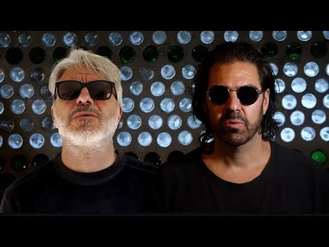 Mancha de Rolando ft Manuel Moretti - Calavera (Viaje 20 Años)