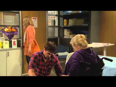 Neighbours: Monday 26 January - Clip