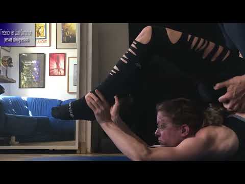03 Frederick van Laak Contortion: Cheststand Forearm - Also for Yoga, Pole, Ballet, Dance People