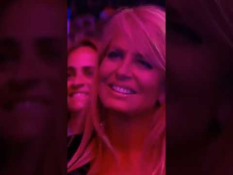 Lionel Richie   Stuck on You (Live Music) #shorts