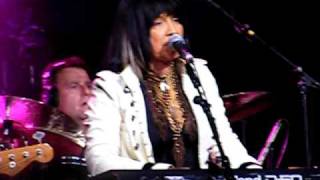 Cambridge Folk Festival Bury my Heart at Wounded Knee Buffy St Marie