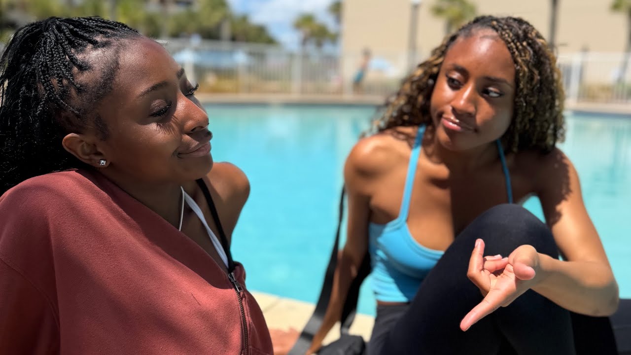 Destiny tells Brooke that she’s fighting both of the Twins on Sunday. 1 vs 2 