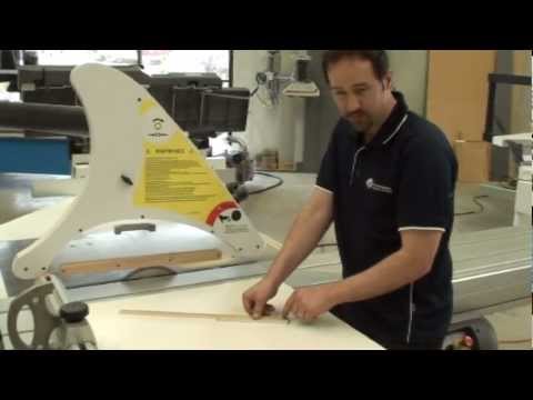 Panel saw crosscut fence alignment check