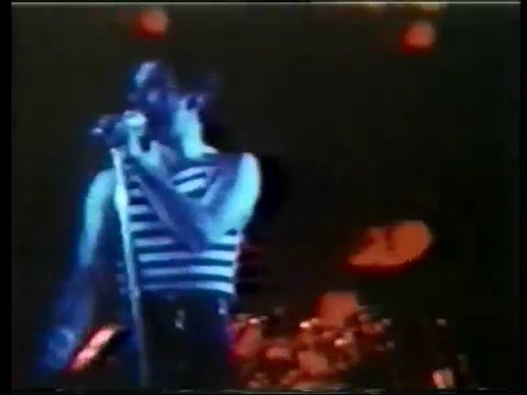 QUEEN - Freddie Mercury live Germany 1982 HOT SPACE tour