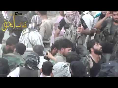 اسرى عناصر النظام بعد السيطرة على حاجز البجارية في مدينة القامشلي من قبل كتائب الحق