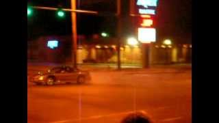 preview picture of video 'Pontiac Trans Am Donut In Intersection'