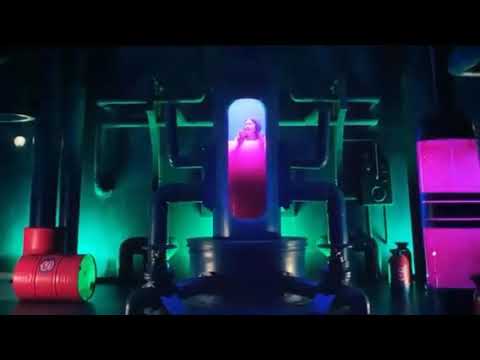 Me Contro Te Il Film La Vendetta Del Signor S - Luì Salva Sofì Dalla Vasca Con Lo Spectrum