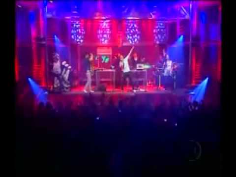 SPYZER live @ PROGRAMA DO JÔ (REDE GLOBO) 15/03/2011