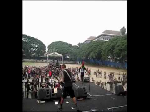 Mawar Berduri live 2009 Punk Invasion