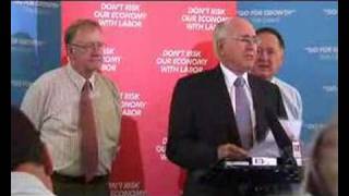 Jacqueline Breen follows John Howard on the election trail