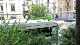 preview picture of video 'Zürcher Trolleybus, Enge [CH], Linie 33 - Stromabnehmer'