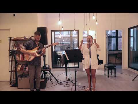 Eli and Lizje - Improv Performance of "Phenomenal Woman" - August 2022 Happy Hour