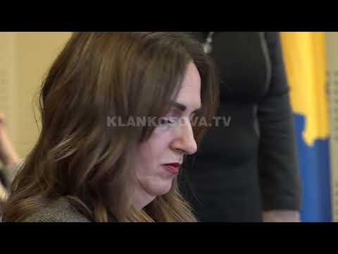 Përplasje në komision, Eliza Hoxha e lëshon mbledhjen - 18.01.2022 - Klan Kosova