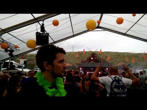 Scott Bond @ Luminosity Beach Festival - Scott Bond & Solarstone - The Bullet (Retrocrasher mix)