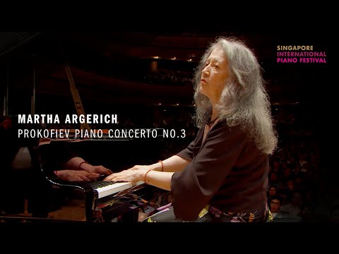 מופע מלא של הפסנתרנית מרתה ארחריץ' בביצוע לקונצ'רטו נפלא!