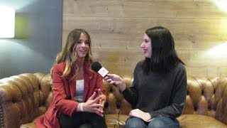 Sofia Ellar: &quot;Estoy en una etapa feliz de mi vida&quot; | Bañarnos en vaqueros | Entrevista