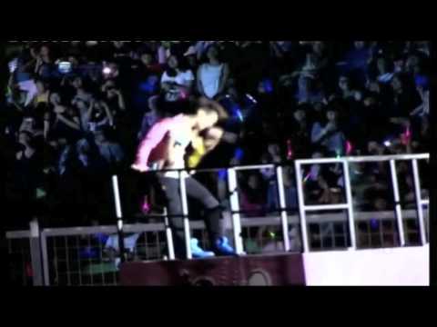 120922 SMTOWN IN JAKARTA Key&Kris&Amber-Like A G6