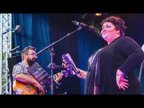 Black is the Colour - Ríoghnach Connolly & Ellis Davies with The Wilderness Orchestra