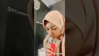 Download lagu Cewek cantik vape trick @mmmgaaa___ mp3