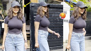 Download lagu Mrunal Thakur HOT Visuals @ Mizu Bandra | Mrunal Thakur Latest Visuals | Filmy Hunk mp3