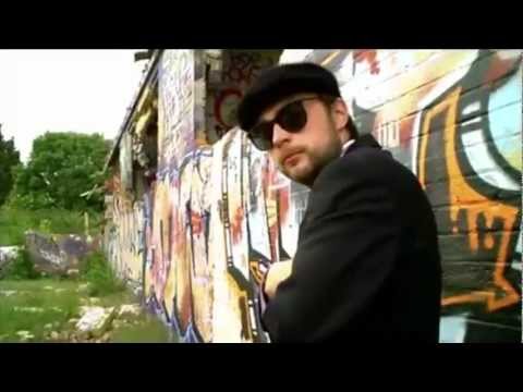 FAT GOLD CHAIN presents Oliver Sudden with support from Mr.Fox