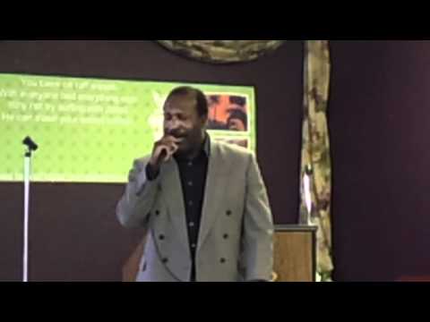 everybody otta praise His name