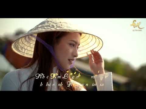 Thể hiện bởi Vân Khánh