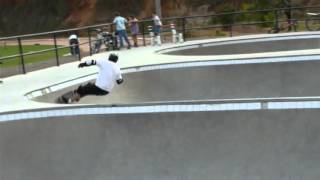 preview picture of video 'Pista de skate pública de Portão - RS - Brasil - 13/08/2012'