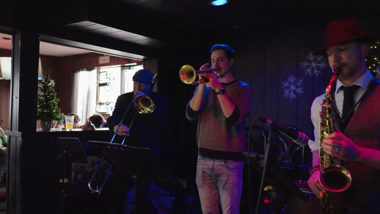 Promotional video thumbnail 1 for Mighty Rumble Brass Band
