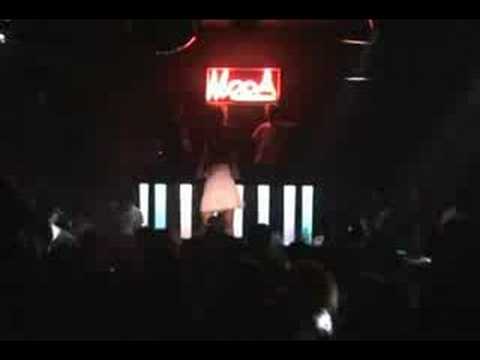 OFFIR MALOL feat SIVAN - PEACH ON THE BEACH (live show )