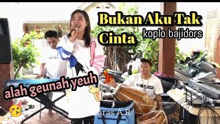 Download lagu Bukan Aku Tak Cinta..(dipopulerkan oleh Iklim)Cover live #Laras ayu #koplo #bajidors asyik euy.... mp3 Download lagu Bukan Aku Tak Cinta..(dipopulerkan oleh Iklim)Cover live #Laras ayu #koplo #bajidors asyik euy.... mp3