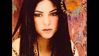 Shakira - Buscando un poco de amor