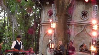 Roberto Fonseca at Los Jardines de la Tropical