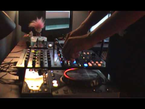 Electro House TenMinMix August 25 - 2009 by DJ Philipps
