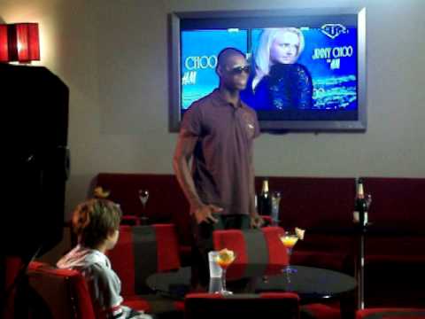 Jetvibes : Kessy en Live sans Micro au Tournage de son Clip Feat Dj R-Wan, Part 1.MOV