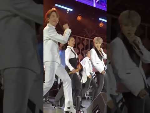 BTS X JINGLE BALL 2019 BOY WITH LUV / With Halsey 191207