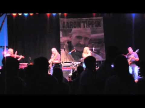 Kelly Aspen opening for Aaron Tippin