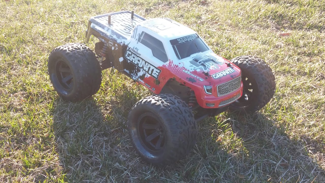 RC auto Granite Mega, červeno-černá