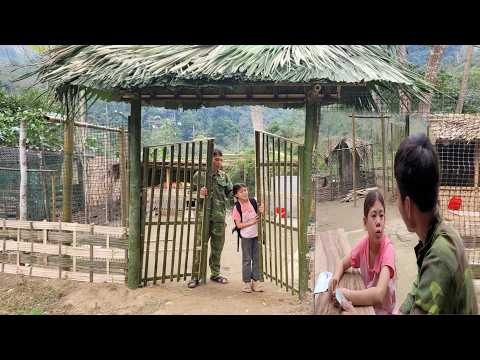 With his efforts, he completed the bamboo gate and received support from kind people.