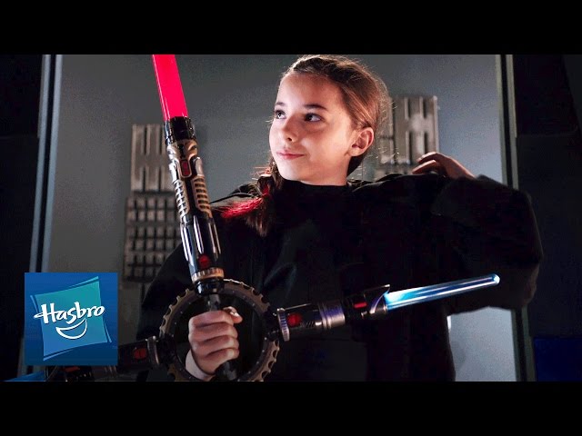 Vídeo relacionado con Espada láser para niños, 2 unidades Lightsaber para unir, espadas láser RGB de 7 colores, extensible, 2 en 1, juguete con película de efecto de sonido para obsequios, fiestas de cosplay (A1)